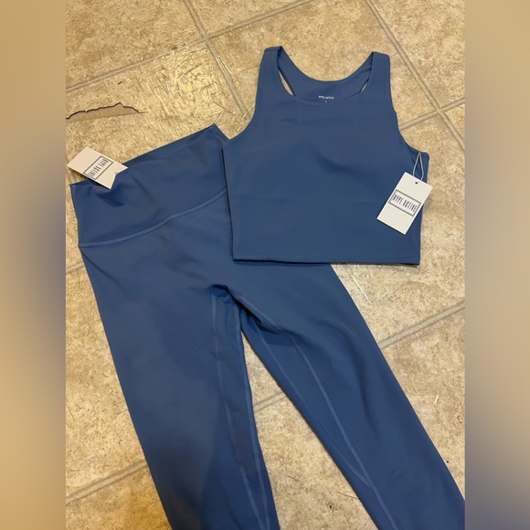 Brand new active wear set - Picture 4 of 5